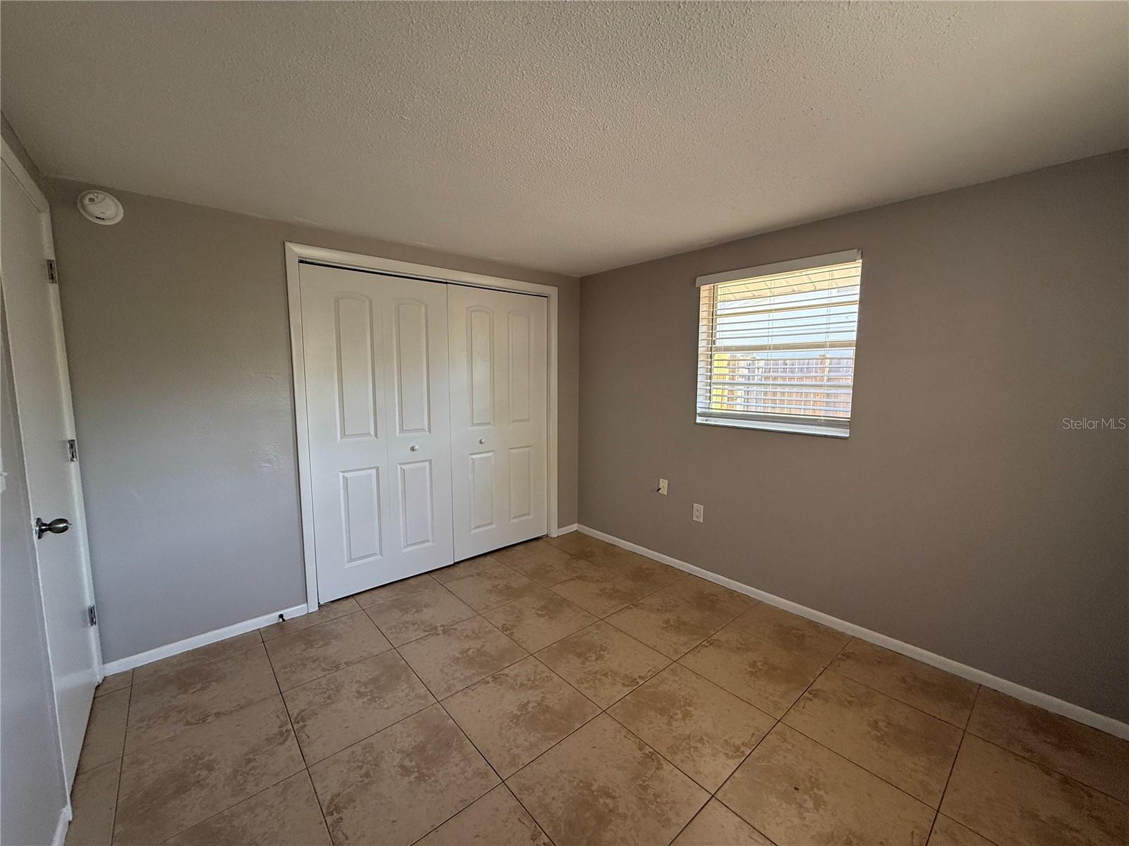 Image 10 of 14 For 450 Briarwood Road