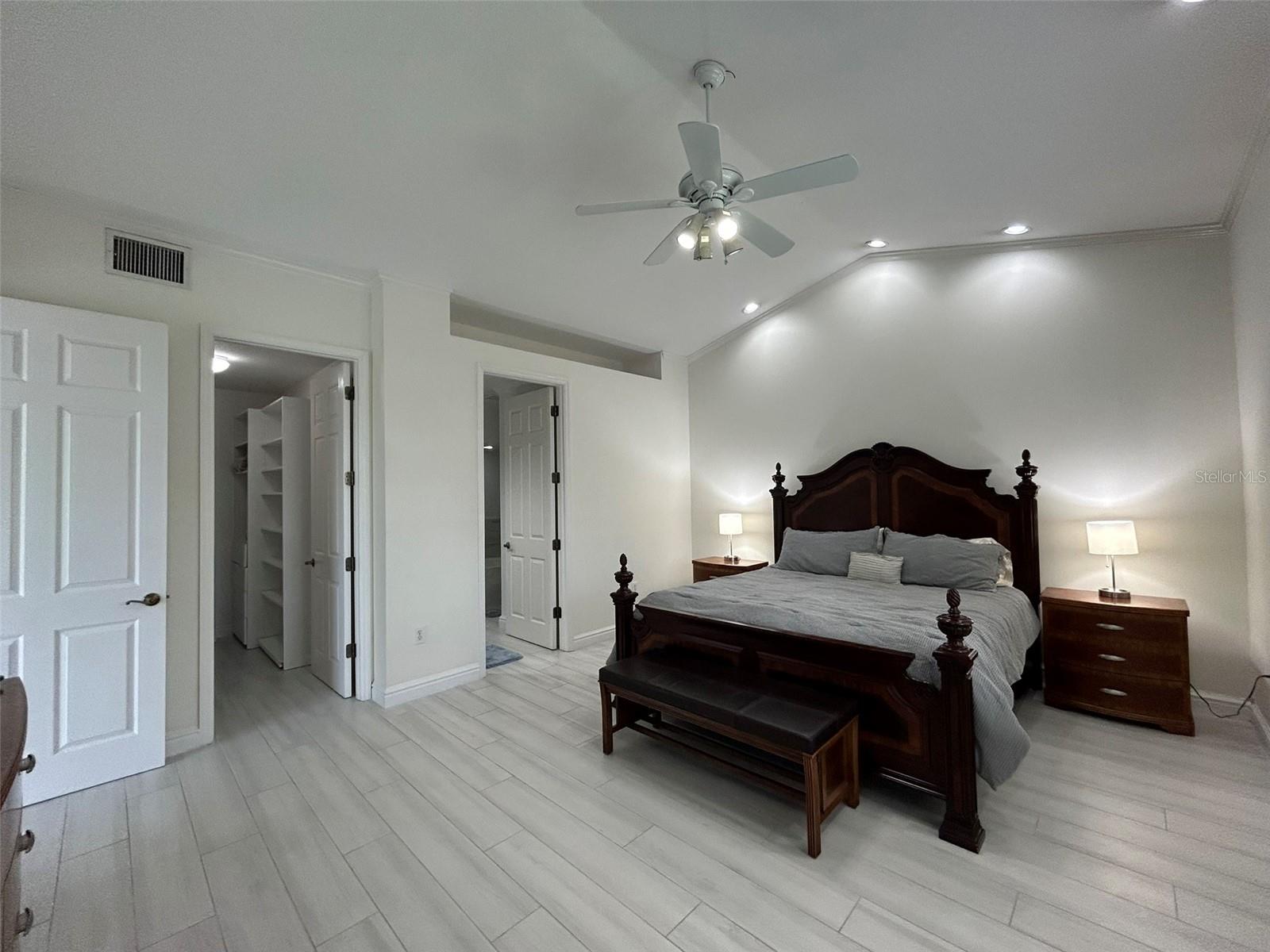 Image 27 of 38 For 3705 54th Drive W 201