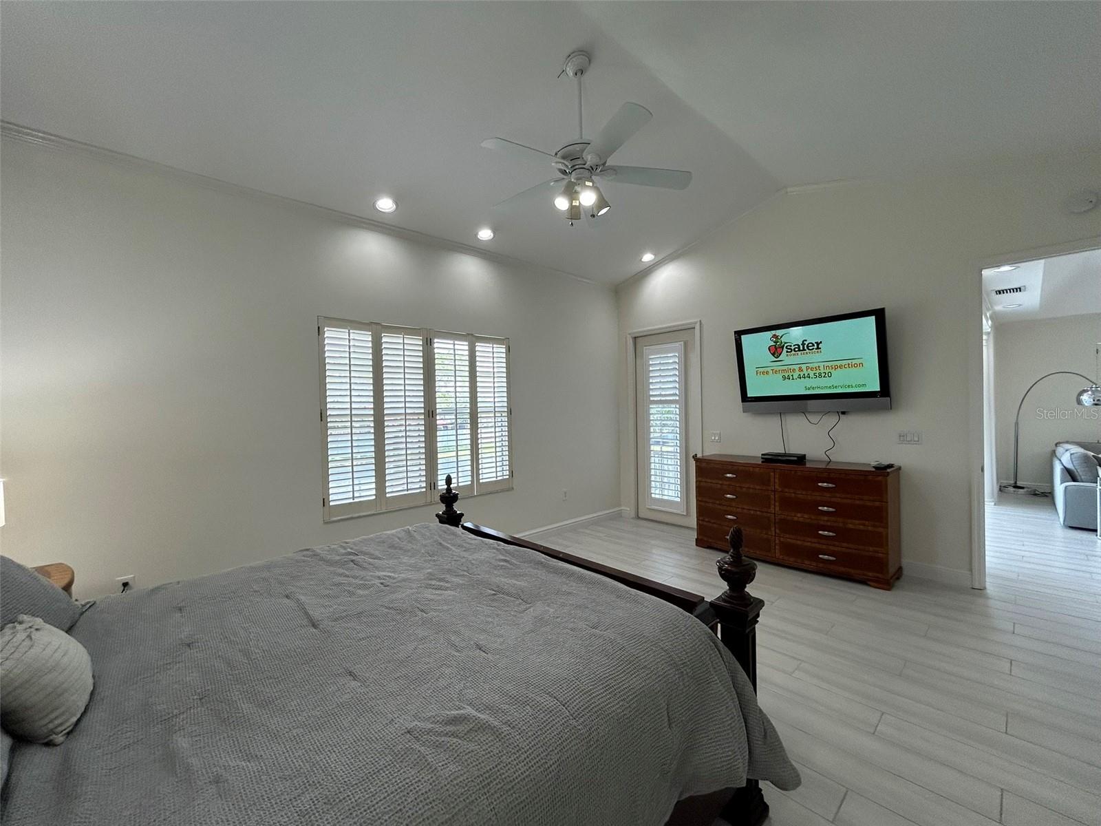 Image 29 of 38 For 3705 54th Drive W 201