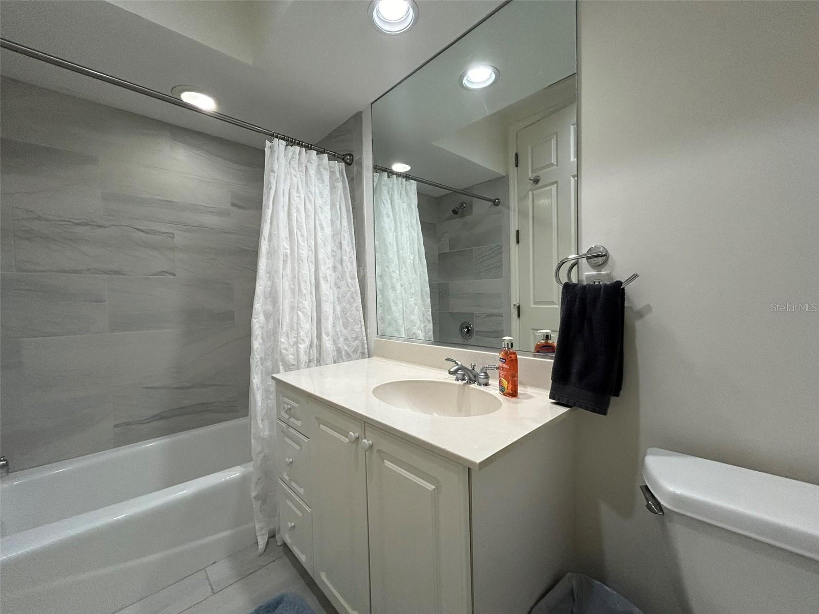 Image 4 of 38 For 3705 54th Drive W 201