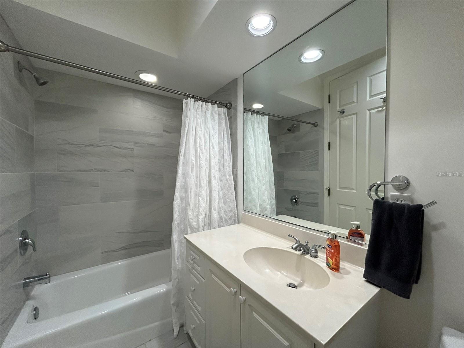 Image 5 of 38 For 3705 54th Drive W 201