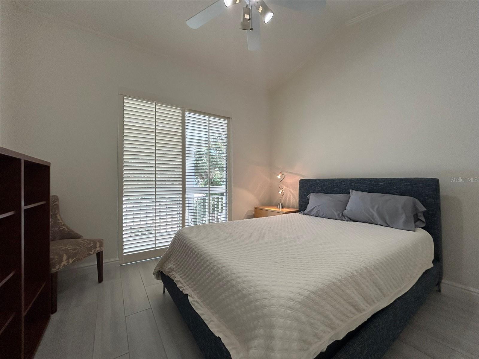 Image 6 of 38 For 3705 54th Drive W 201