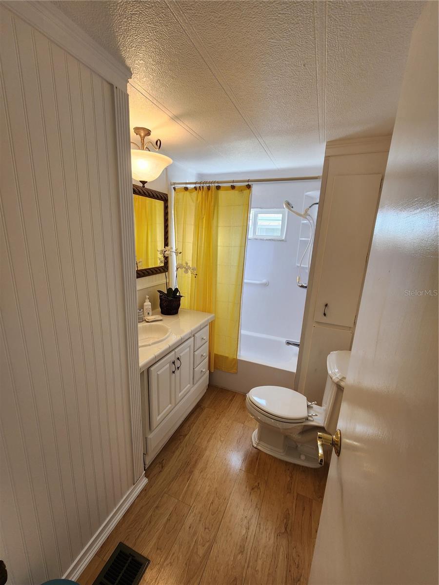 Image 10 of 25 For 305 Batan Court