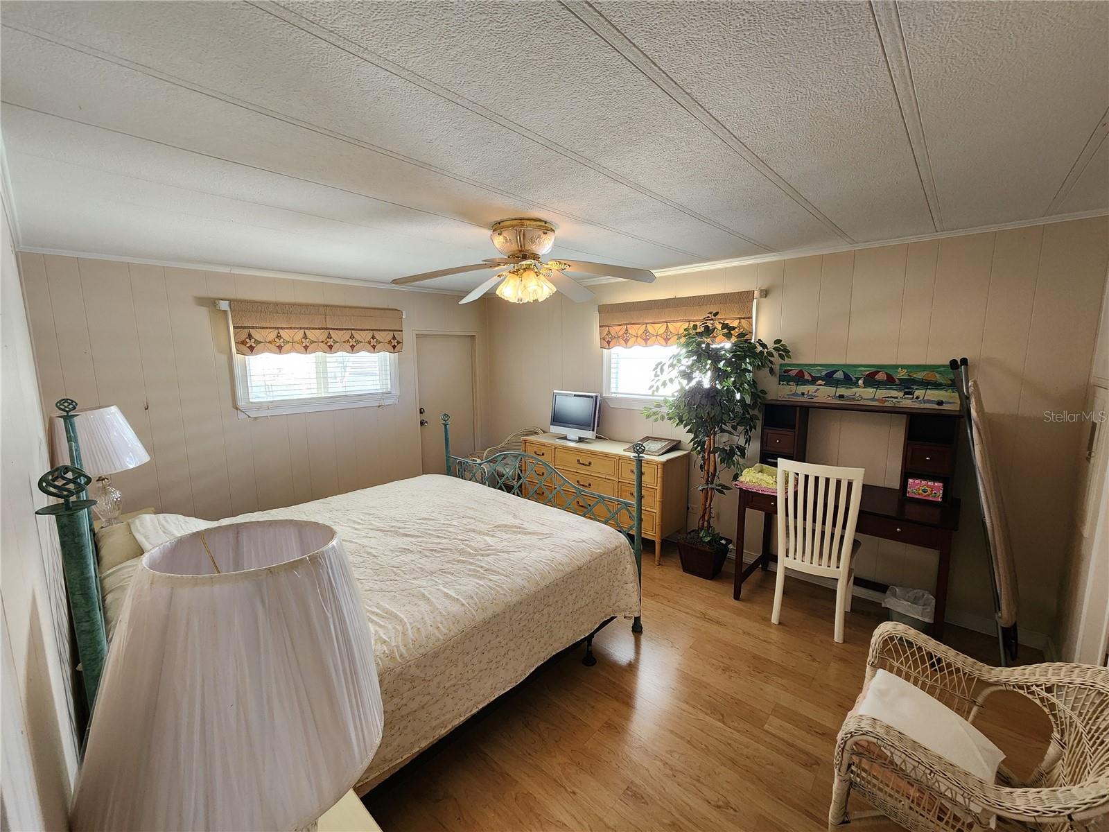 Image 16 of 25 For 305 Batan Court