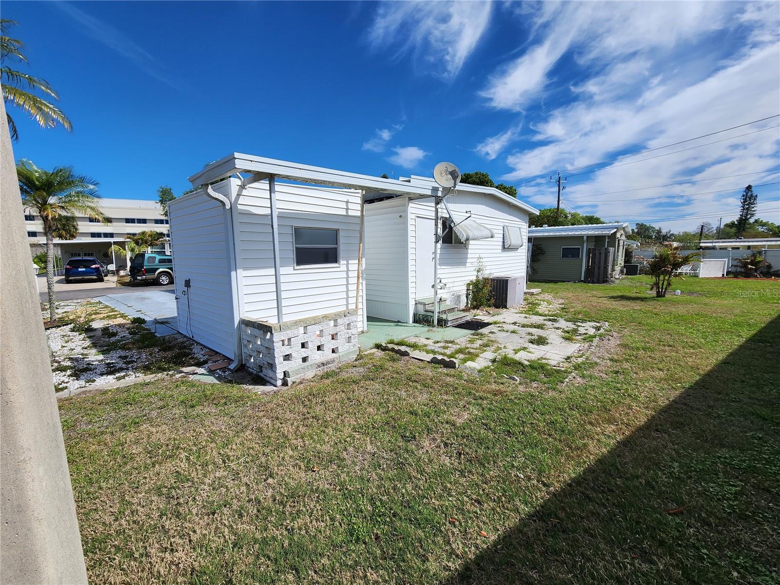 Image 22 of 25 For 305 Batan Court