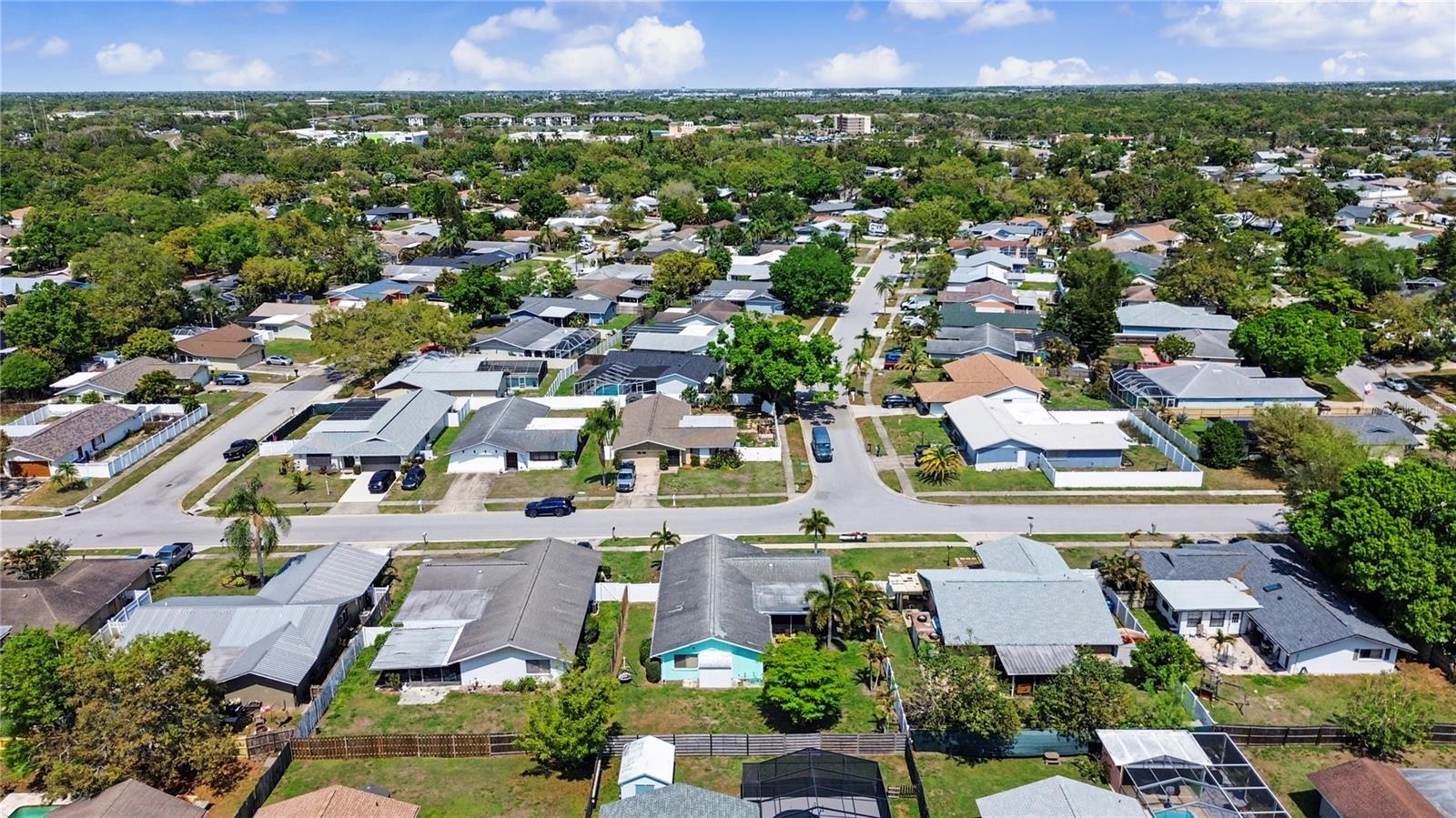 Listing photo id 2 for 6456 Tarawa Drive