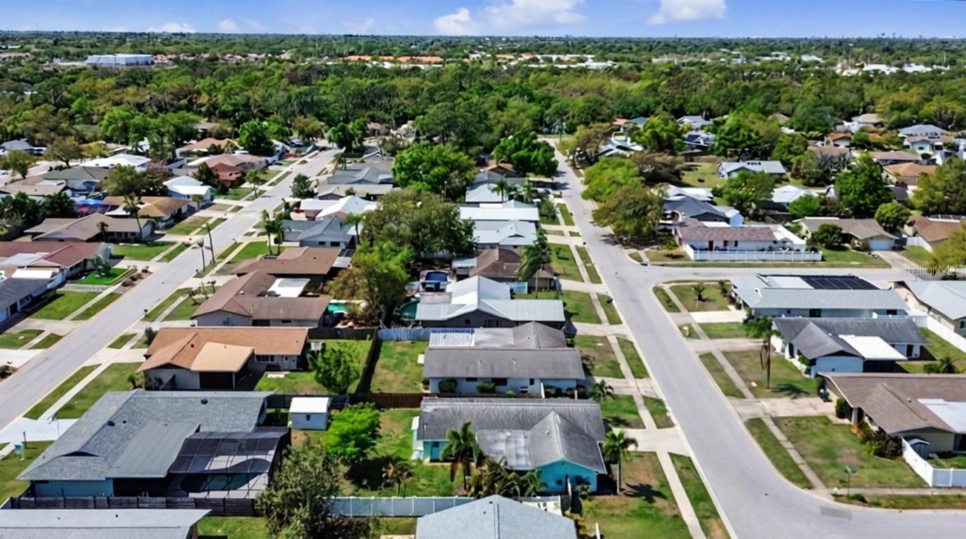 Listing photo id 4 for 6456 Tarawa Drive