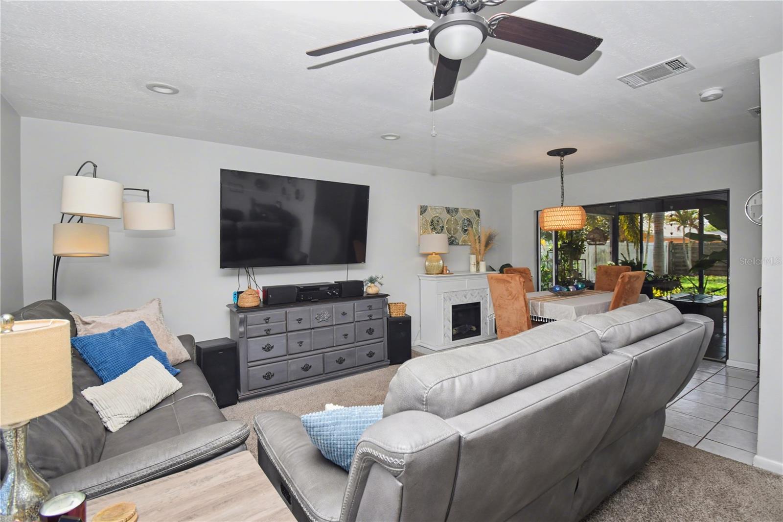 Listing photo id 7 for 6456 Tarawa Drive