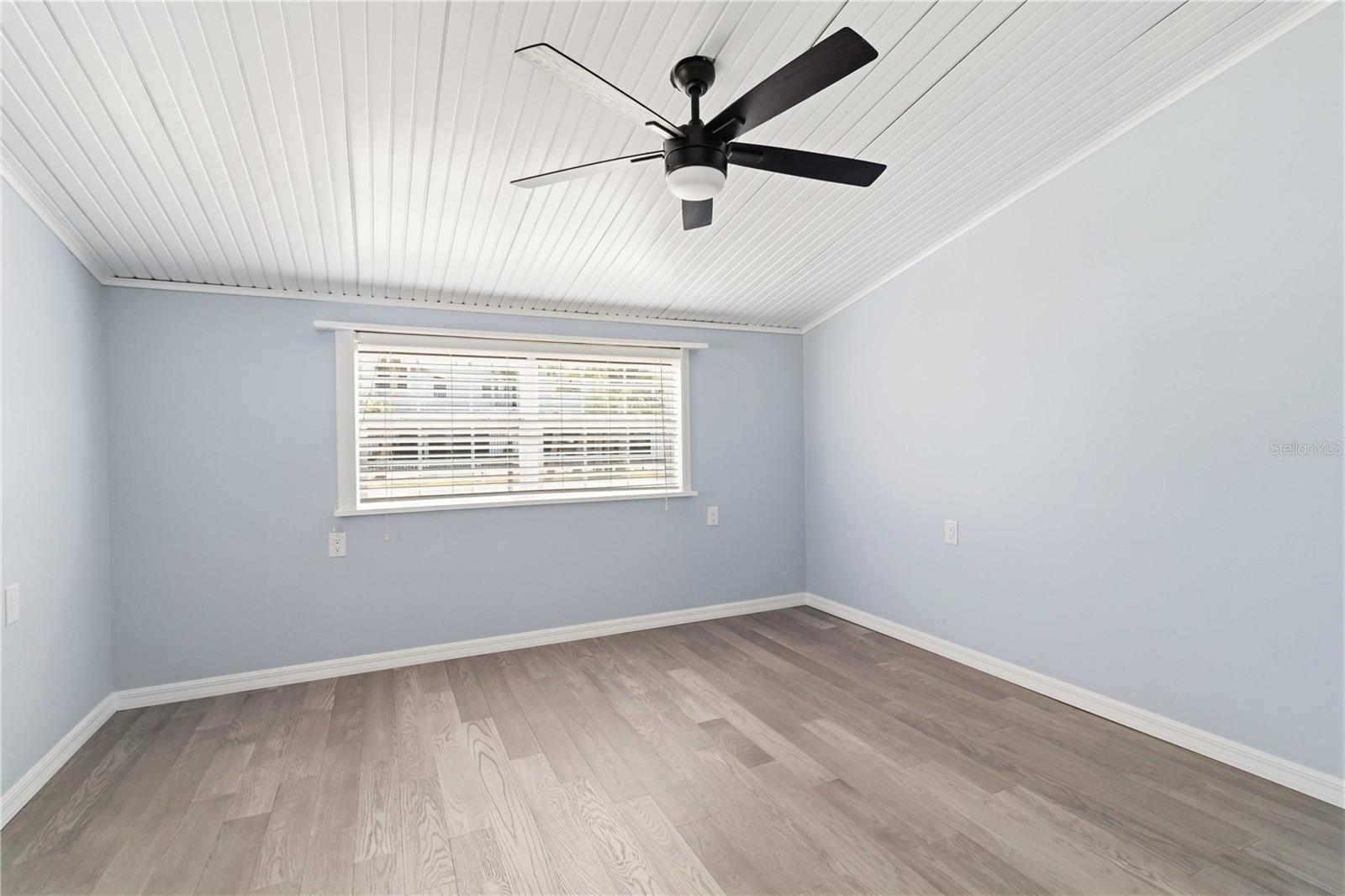 Image 22 of 55 For 607 Manatee Avenue