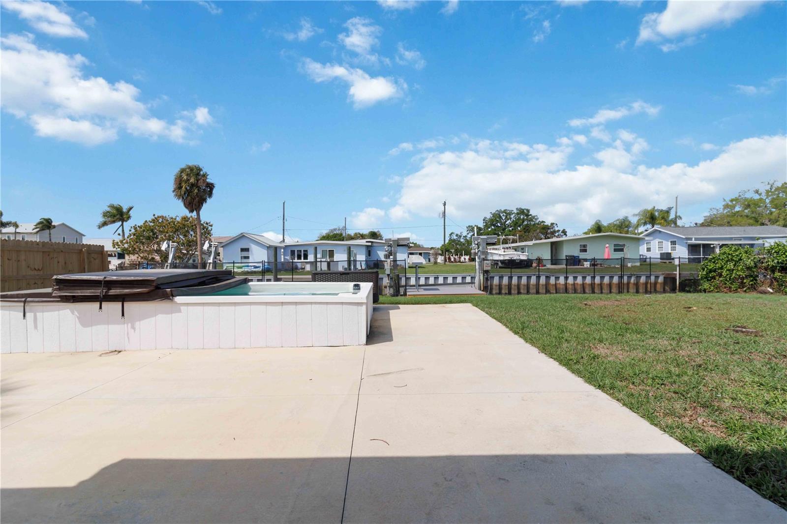 Image 27 of 55 For 607 Manatee Avenue