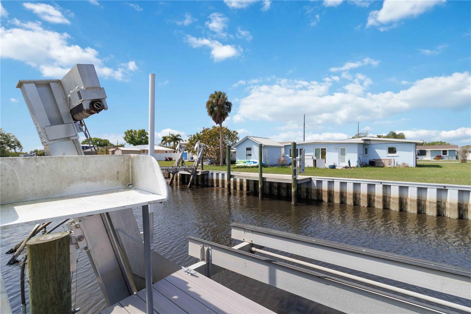 Image 33 of 55 For 607 Manatee Avenue