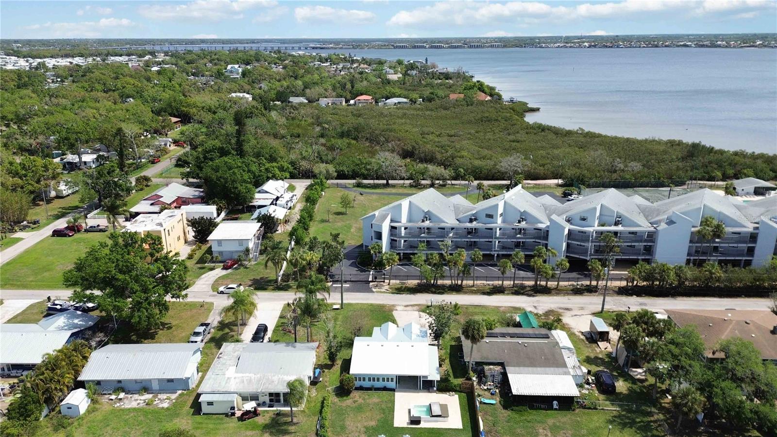 Image 54 of 55 For 607 Manatee Avenue