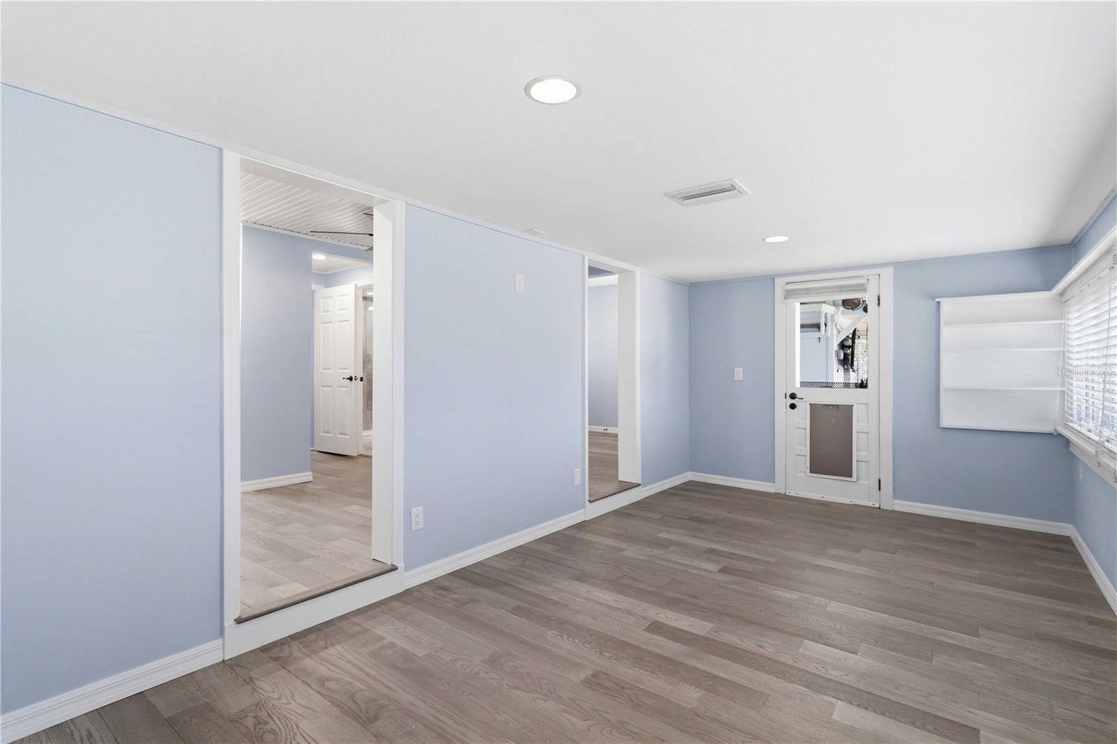 Image 8 of 55 For 607 Manatee Avenue