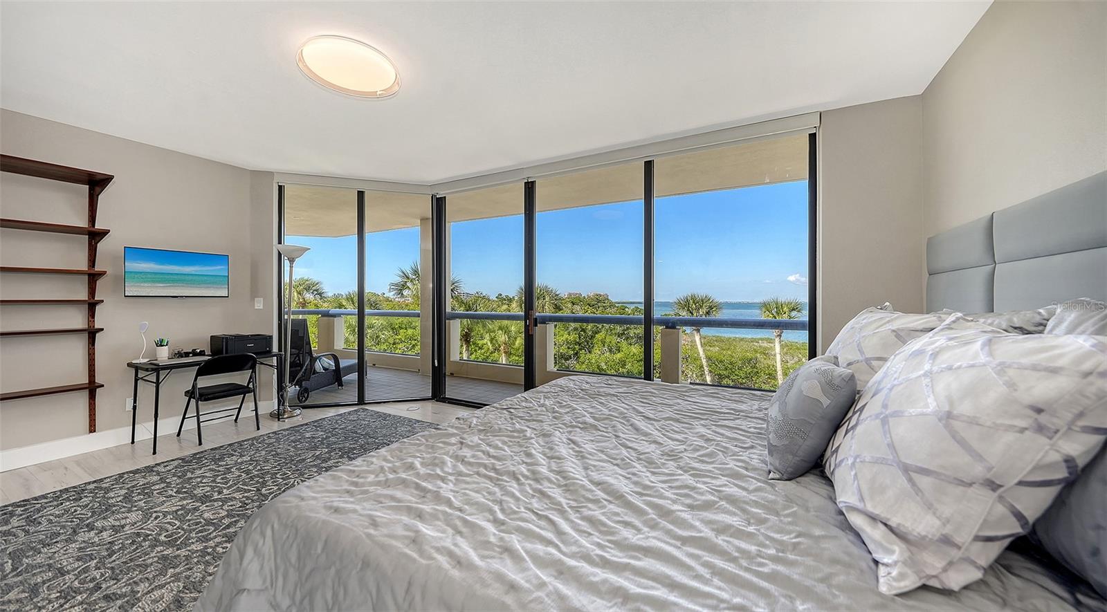 Image 11 of 35 For 2120 Harbourside Drive 623