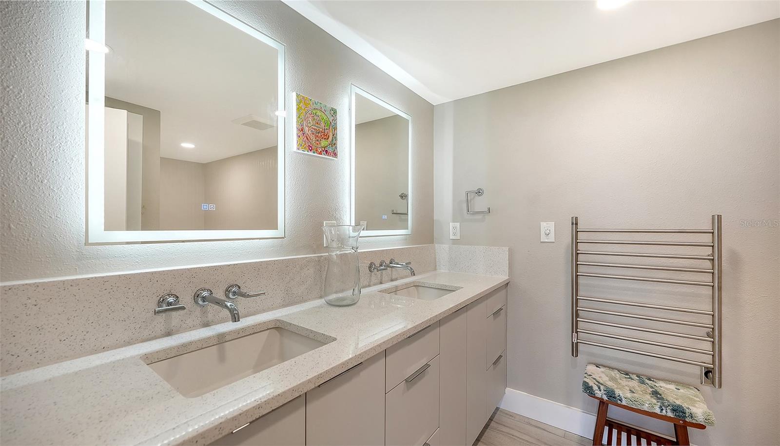 Image 14 of 35 For 2120 Harbourside Drive 623