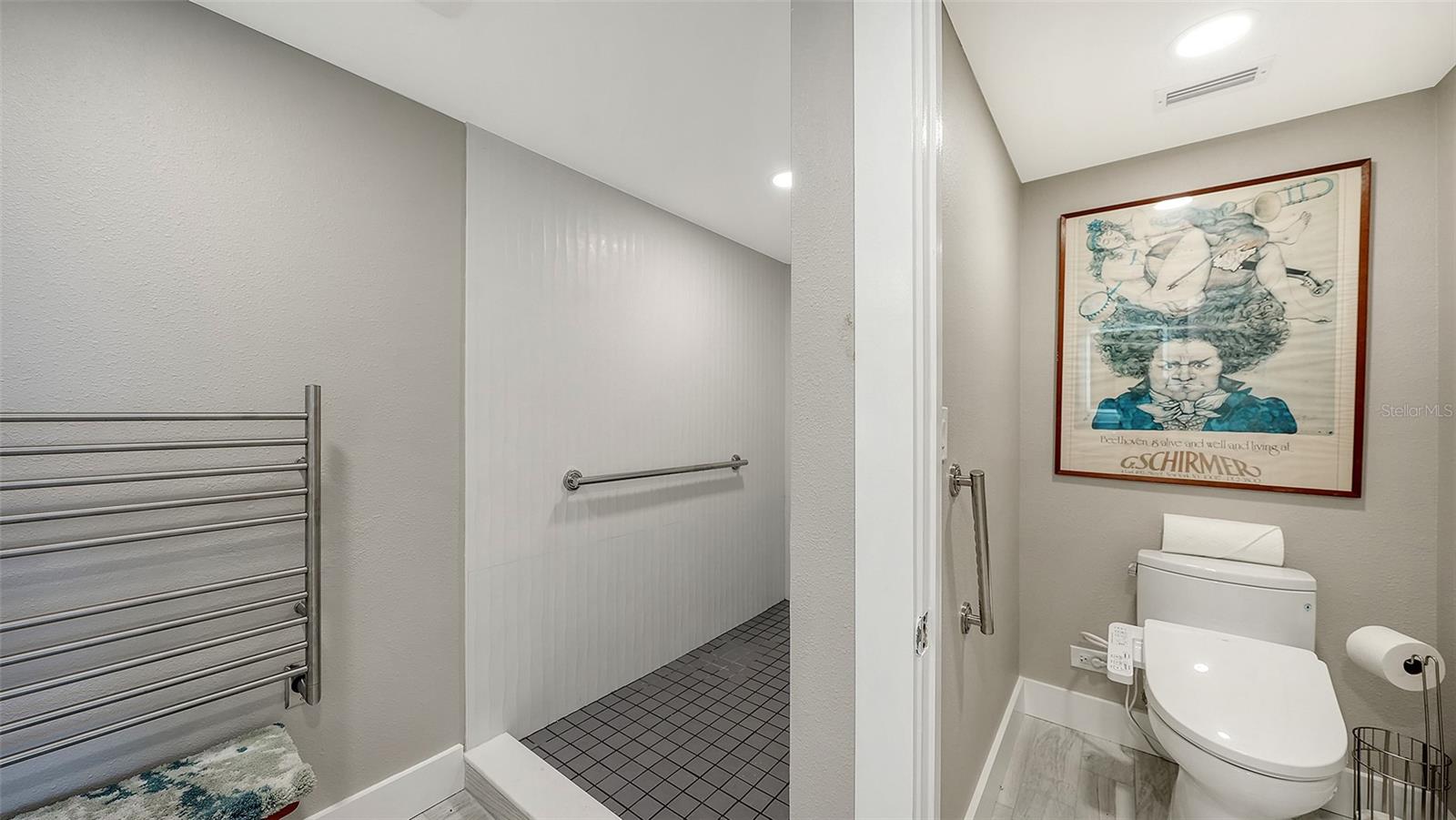 Image 15 of 35 For 2120 Harbourside Drive 623