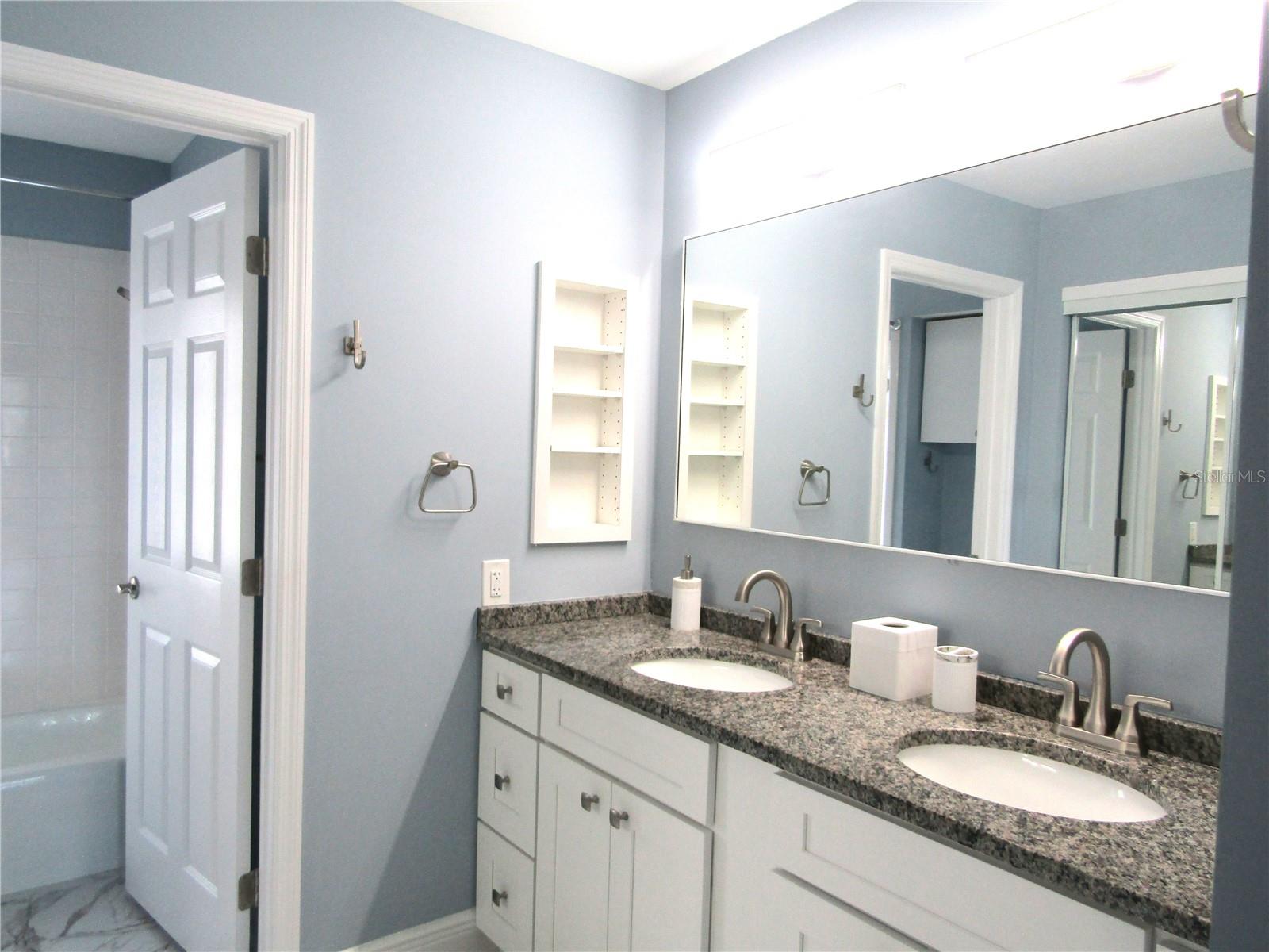 Image 12 of 25 For 2405 Crispin Court E1