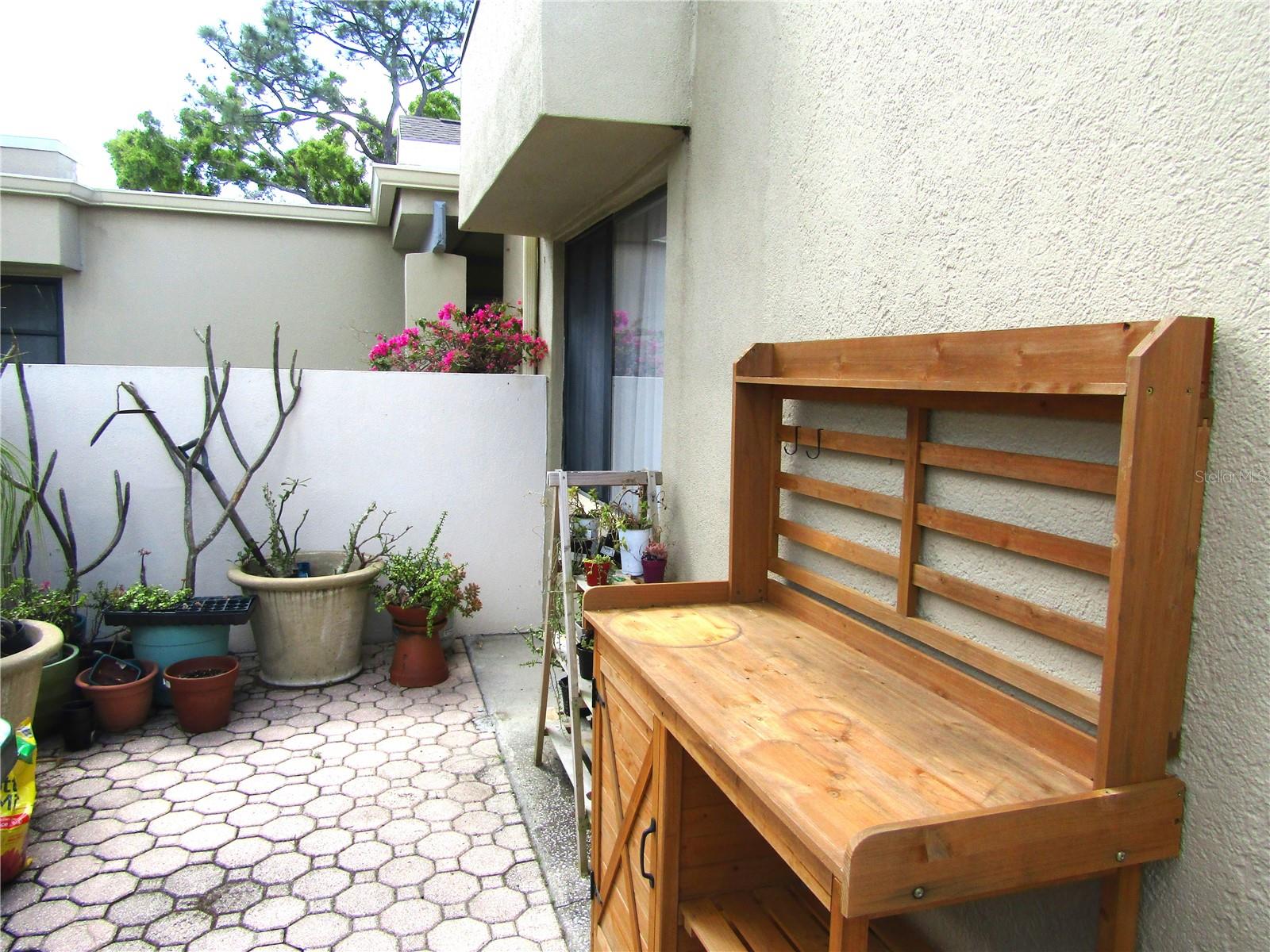 Image 2 of 25 For 2405 Crispin Court E1