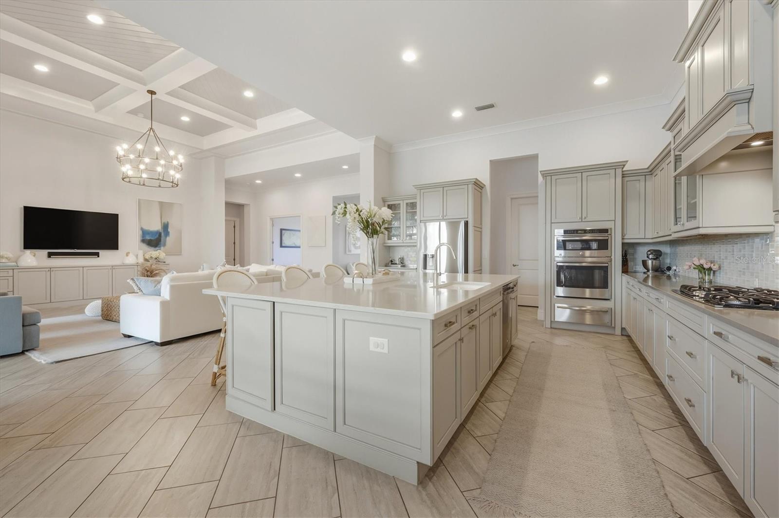 Image 21 of 81 For 7473 Seacroft Cove