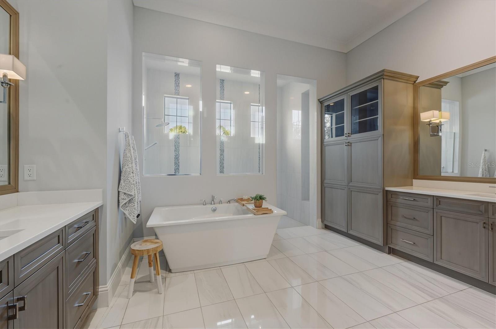 Image 25 of 81 For 7473 Seacroft Cove