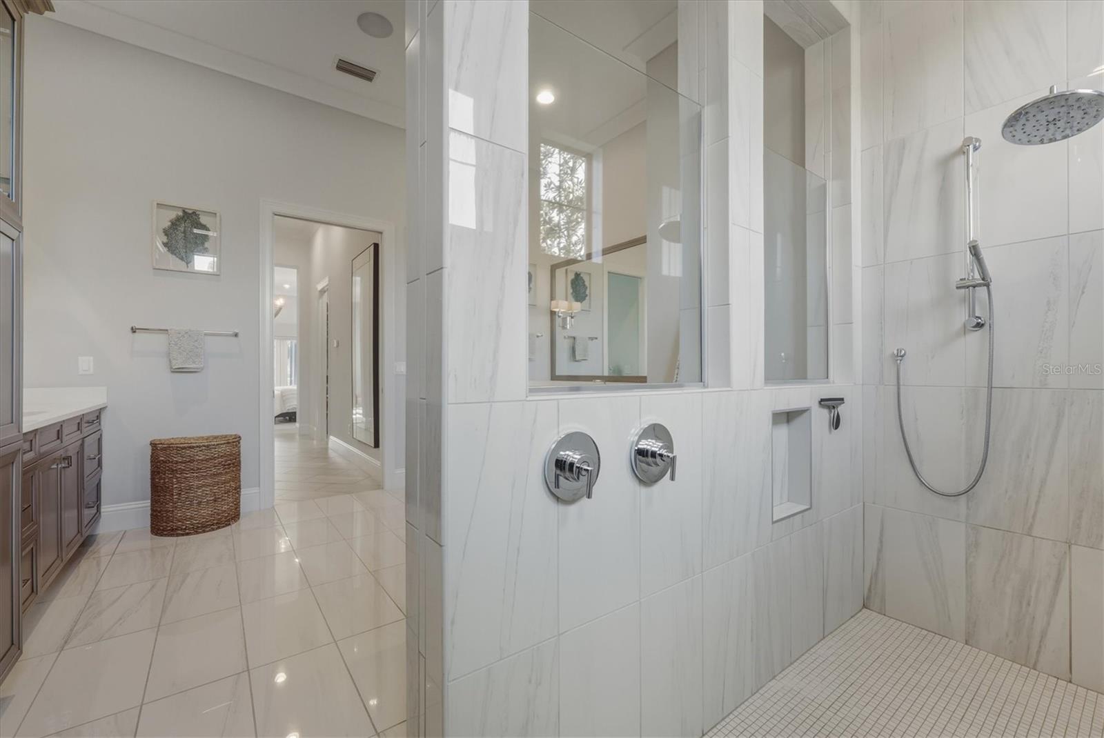 Image 26 of 81 For 7473 Seacroft Cove