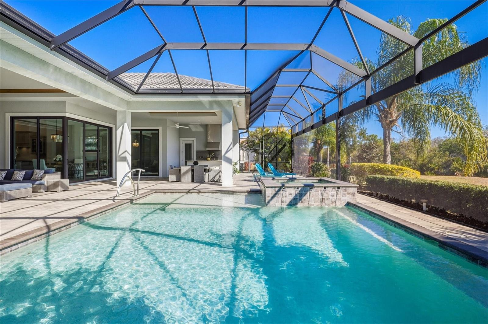 Image 3 of 81 For 7473 Seacroft Cove