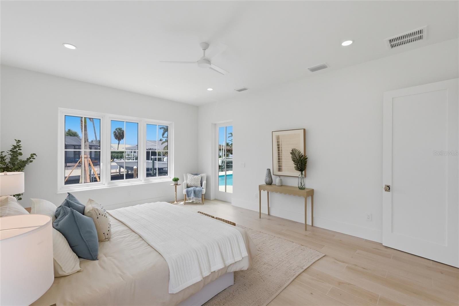 Image 22 of 58 For 680 Key Royale Drive