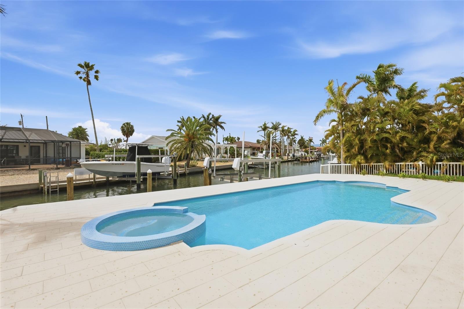 Image 33 of 58 For 680 Key Royale Drive