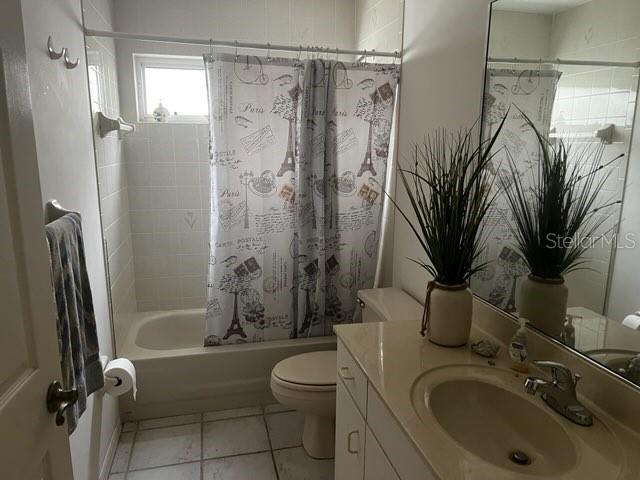 Image 5 of 9 For 8407 Oak Jay Lane