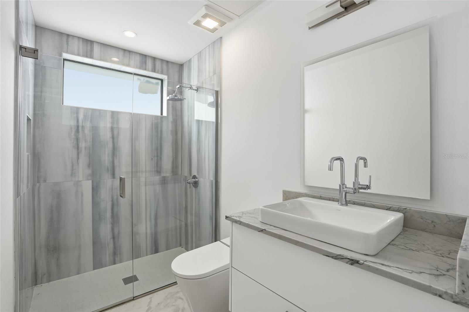 Image 27 of 76 For 5735 Riverside Drive