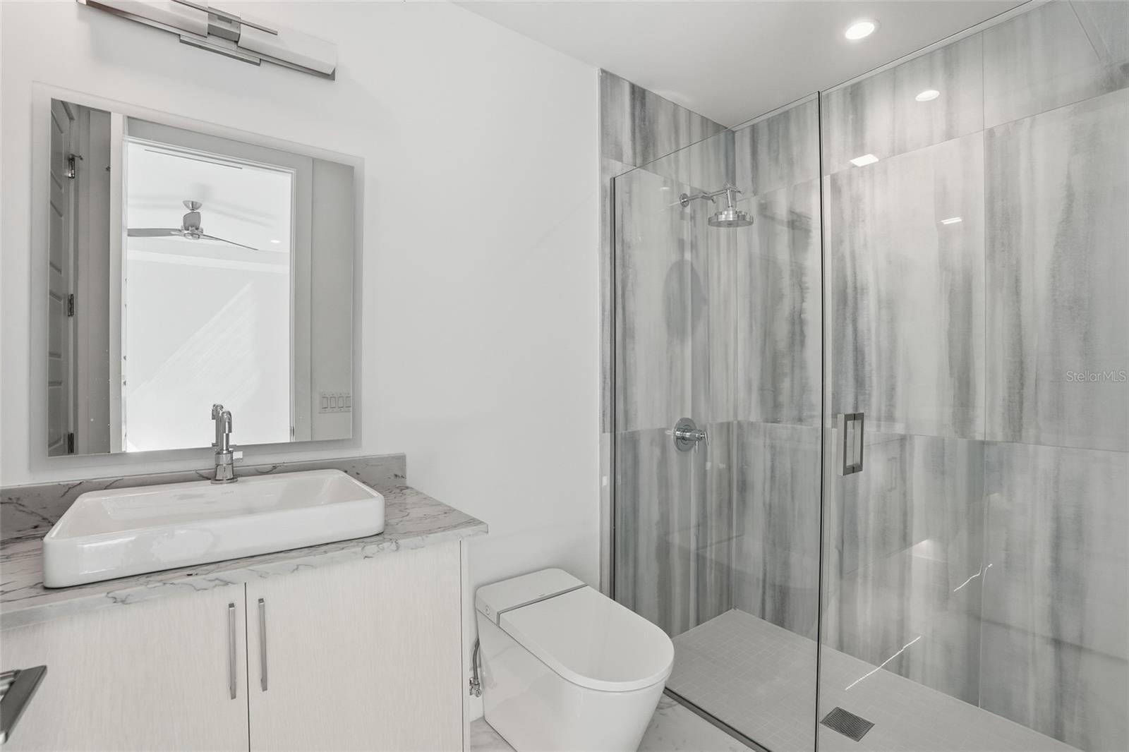 Image 29 of 76 For 5735 Riverside Drive