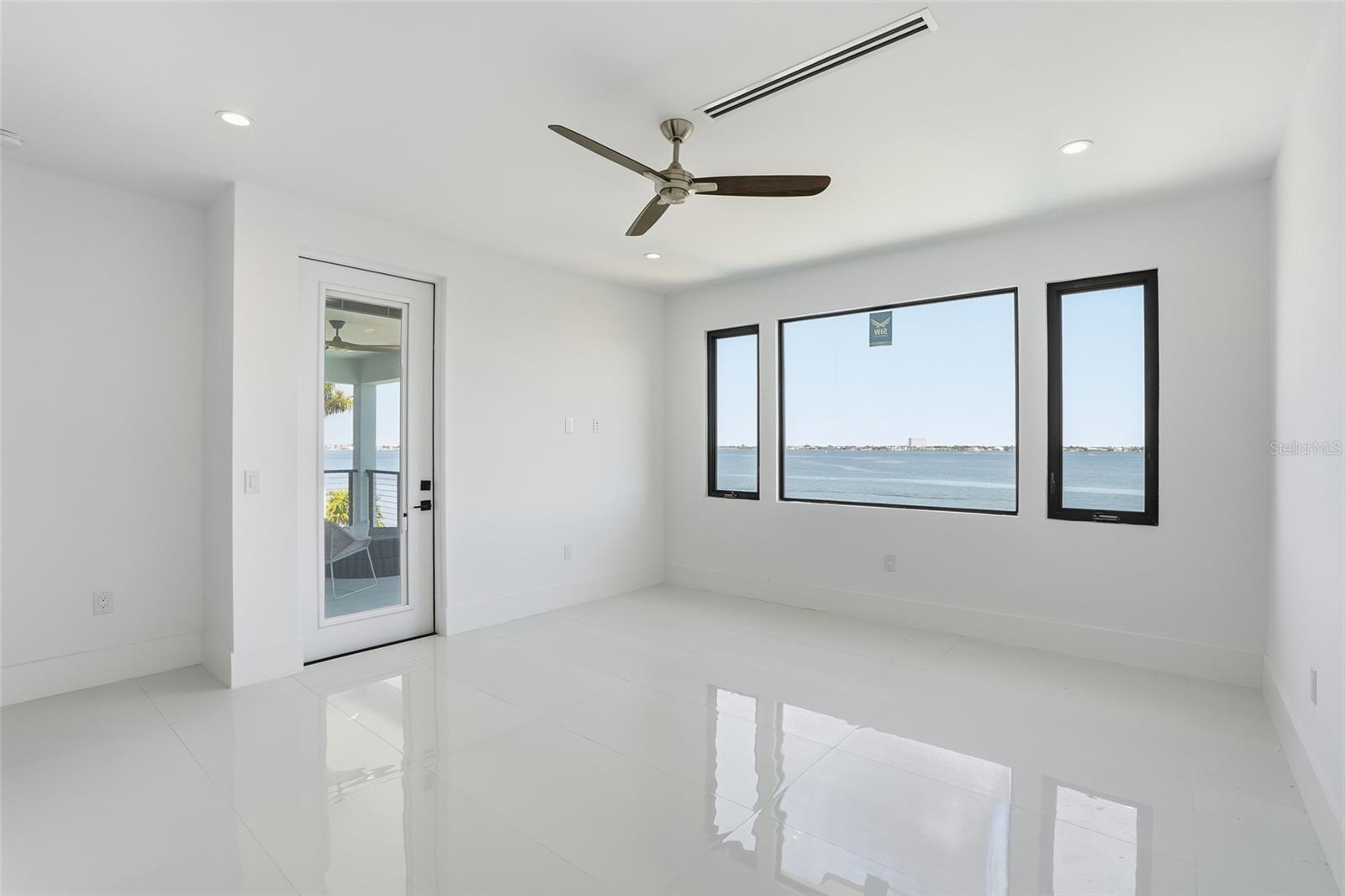 Image 46 of 76 For 5735 Riverside Drive