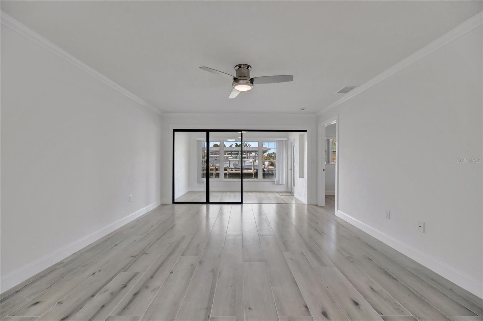 Image 18 of 55 For 9819 Hernando Court 29-a