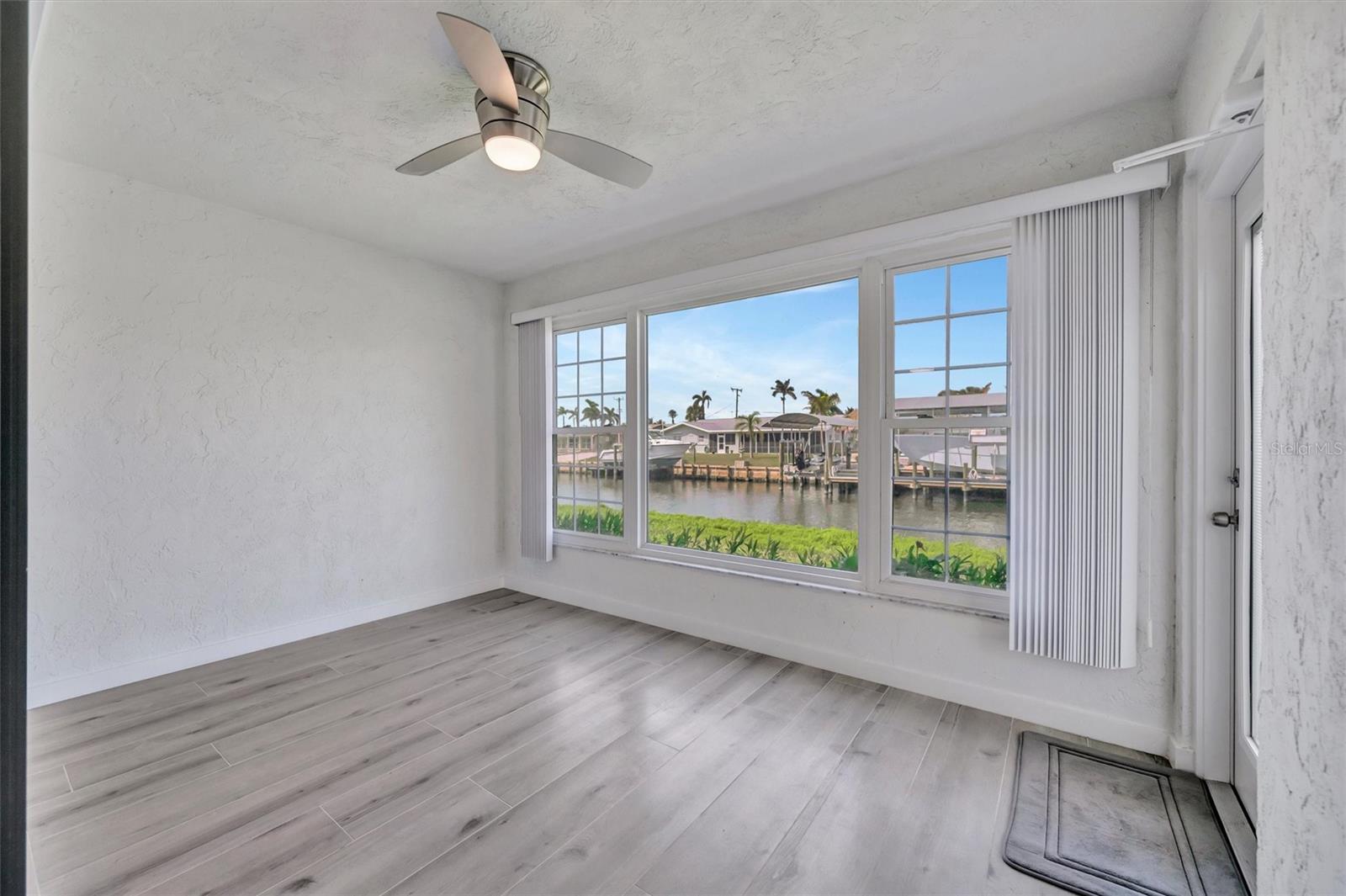 Image 20 of 55 For 9819 Hernando Court 29-a