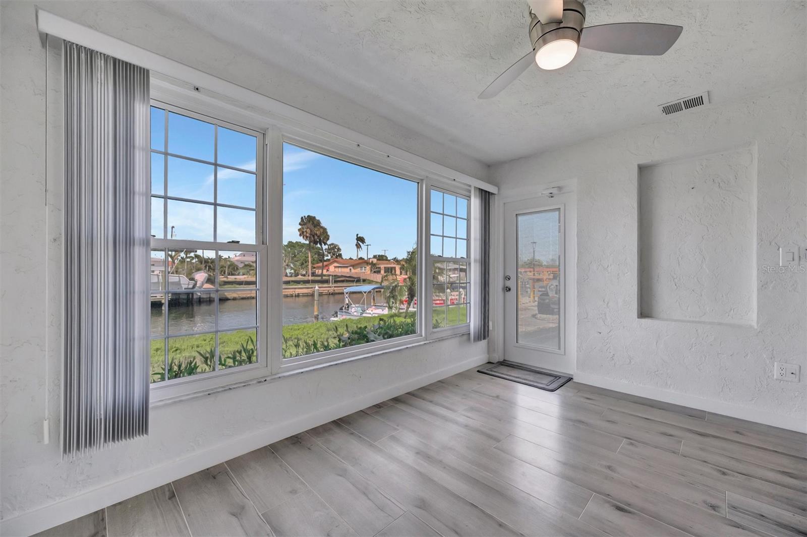 Image 22 of 55 For 9819 Hernando Court 29-a