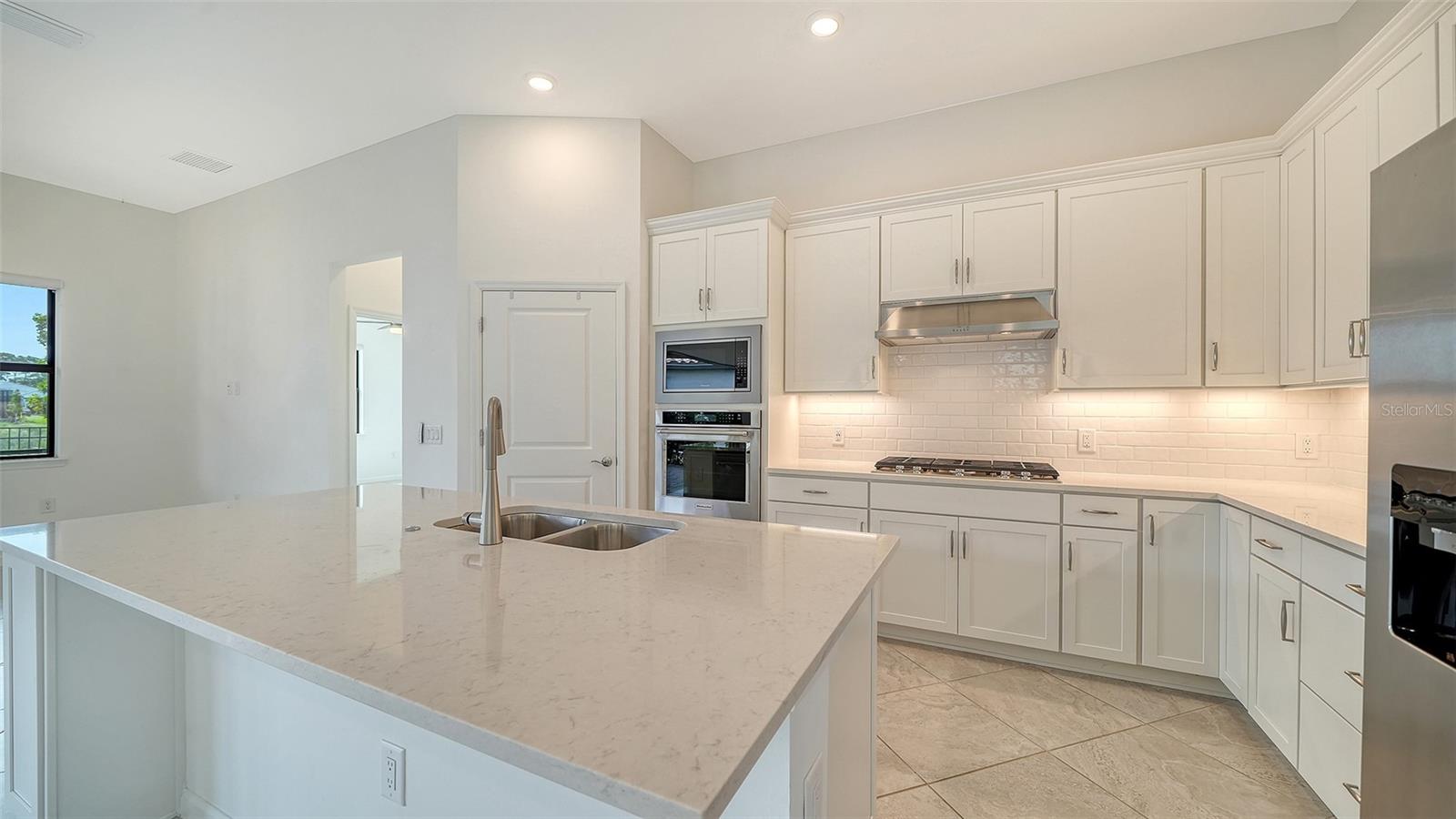 Image 60 of 69 For 14704 Golden Grass Terrace