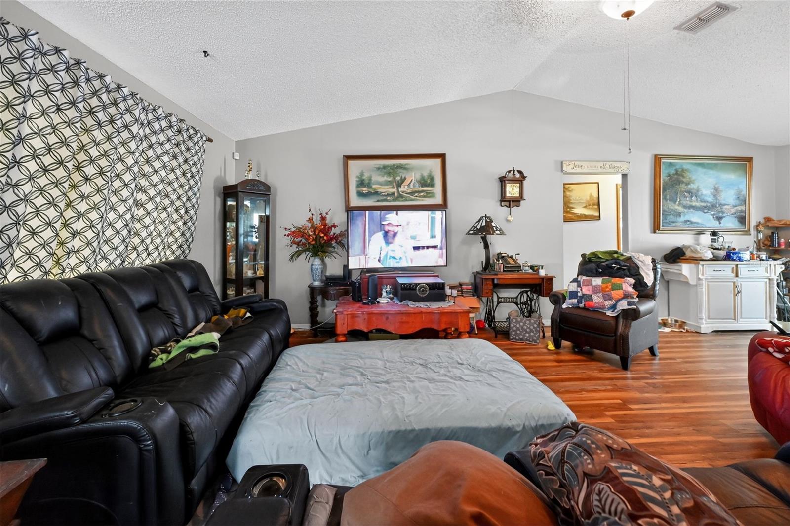 Image 5 of 30 For 5257 Abagail Drive