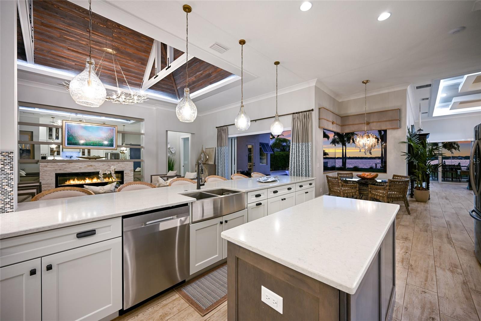 Image 18 of 93 For 664 Regatta Way