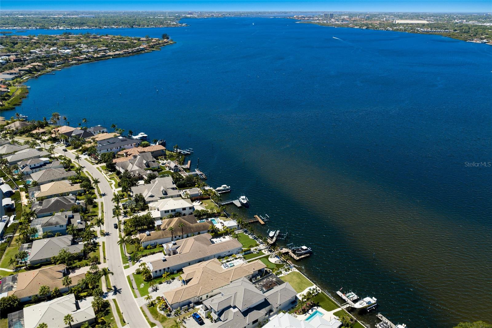 Image 36 of 93 For 664 Regatta Way