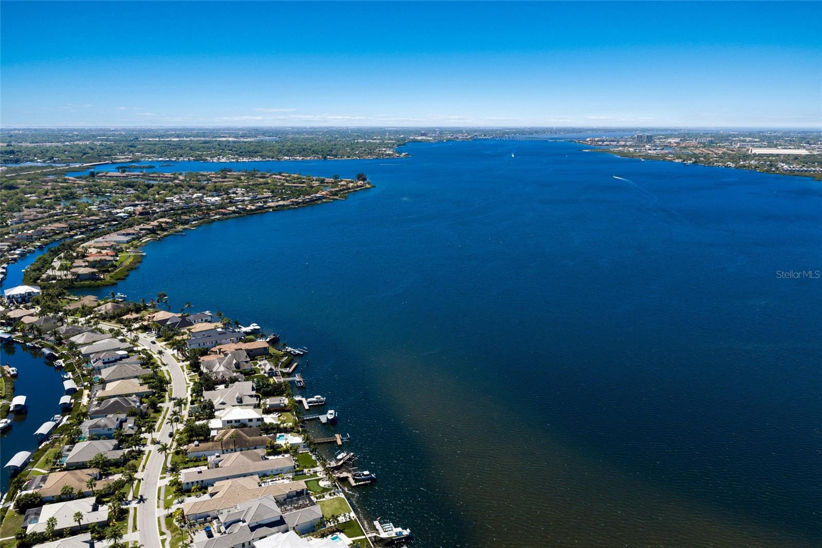 Image 37 of 93 For 664 Regatta Way