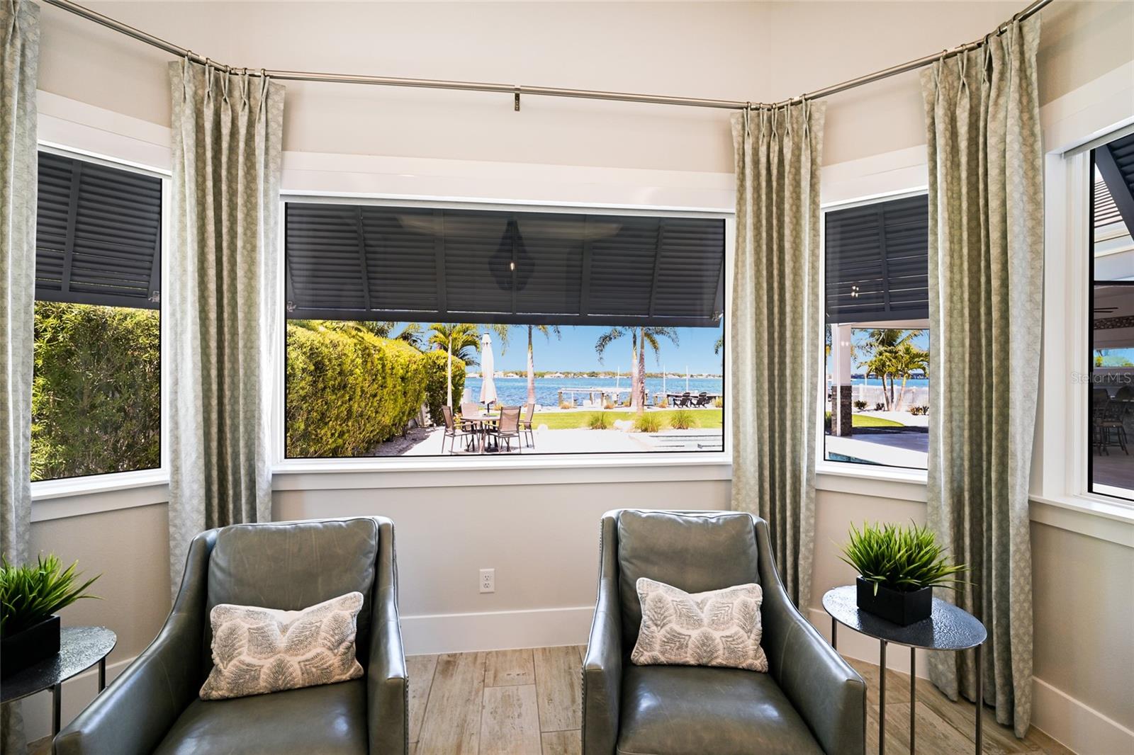 Image 61 of 93 For 664 Regatta Way