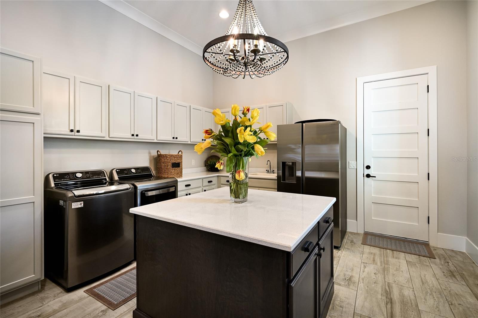 Image 76 of 93 For 664 Regatta Way