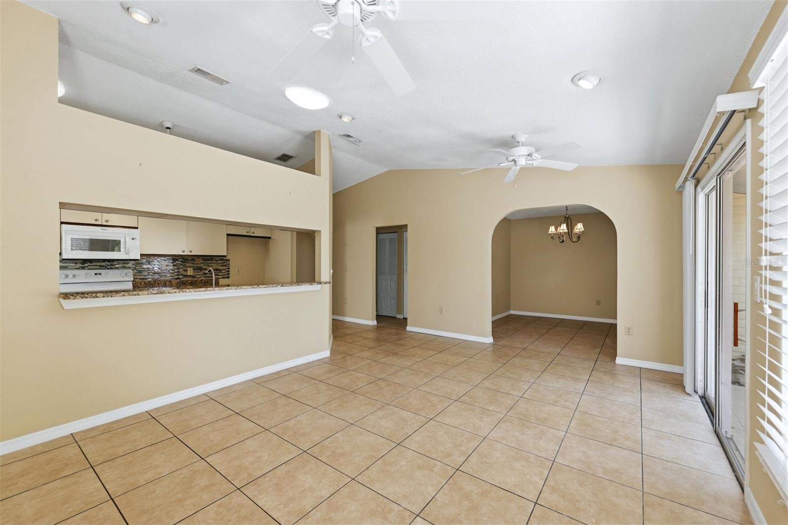 Image 7 of 27 For 3804 41st Avenue W