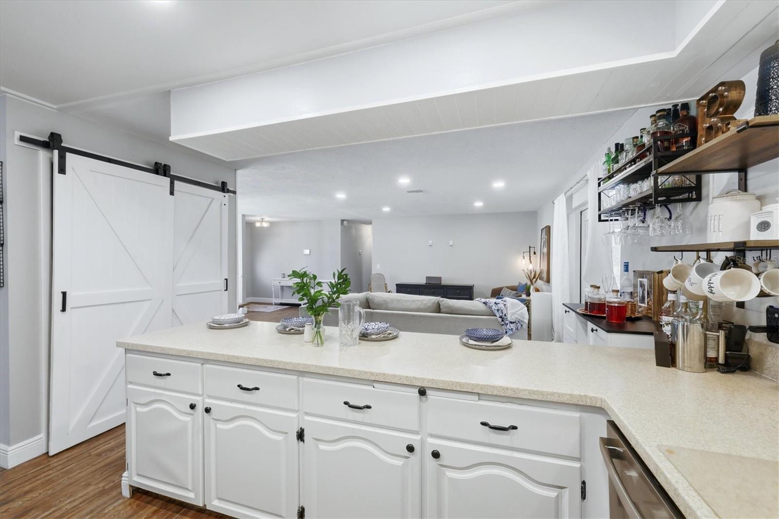 Image 17 of 42 For 9811 28th Avenue E