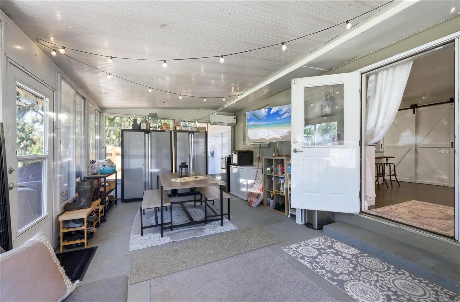 Image 19 of 42 For 9811 28th Avenue E