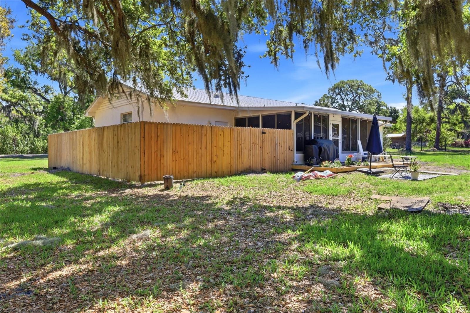 Image 33 of 42 For 9811 28th Avenue E