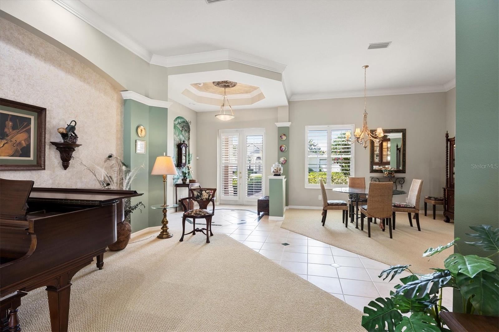 Image 7 of 52 For 8045 Waterview Boulevard