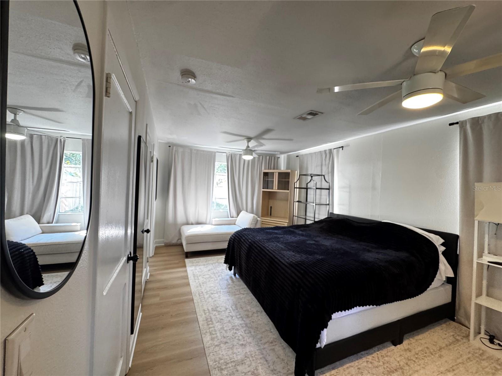 Image 10 of 27 For 3008 Hillview Street