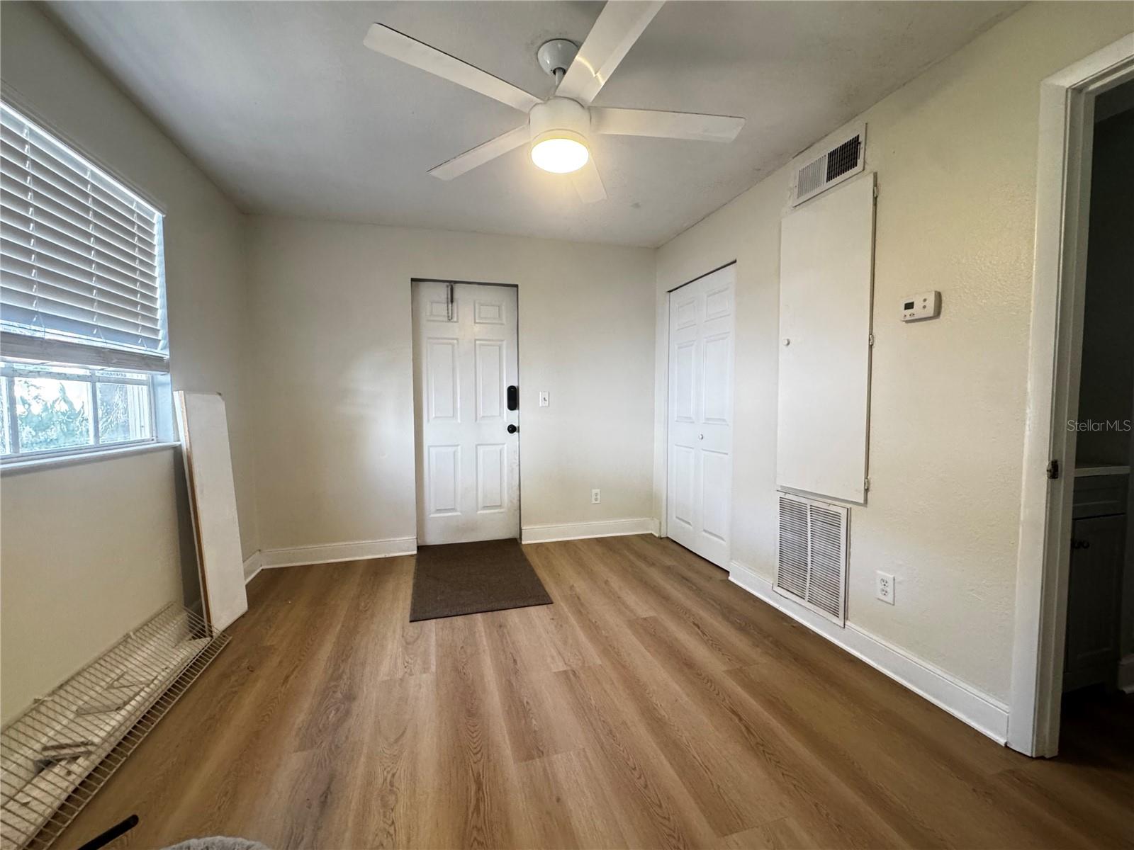 Image 20 of 27 For 3008 Hillview Street