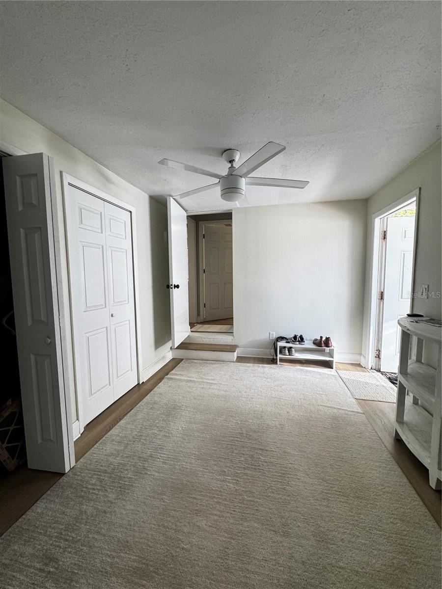 Image 21 of 27 For 3008 Hillview Street